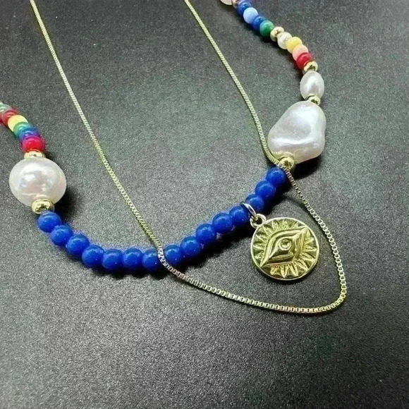 Layered bead and gold charm necklace 💗 - Picture 2 of 4